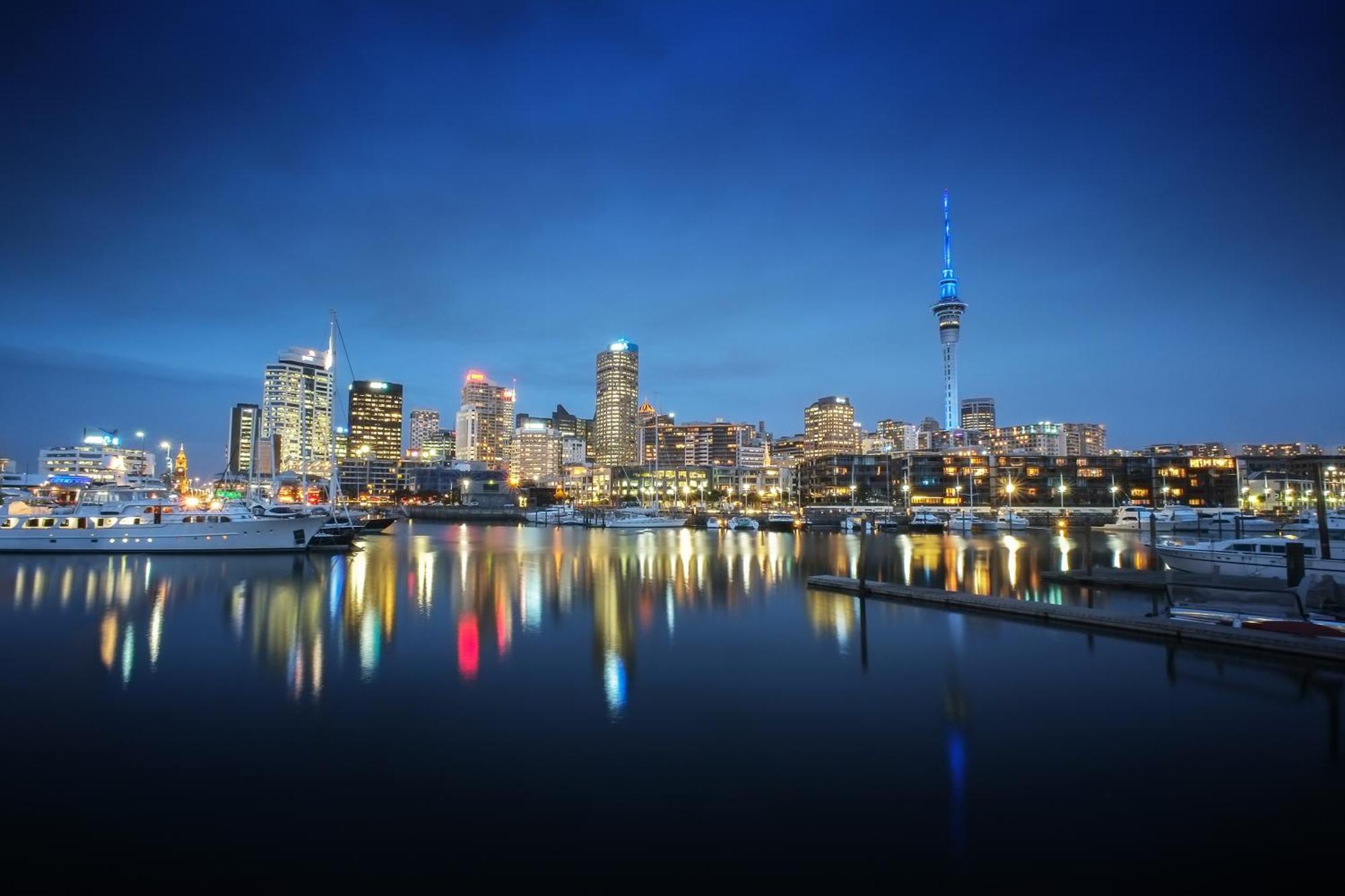 Sophisticated Spacious Apt W Stunning Harbour View Auckland Exterior photo
