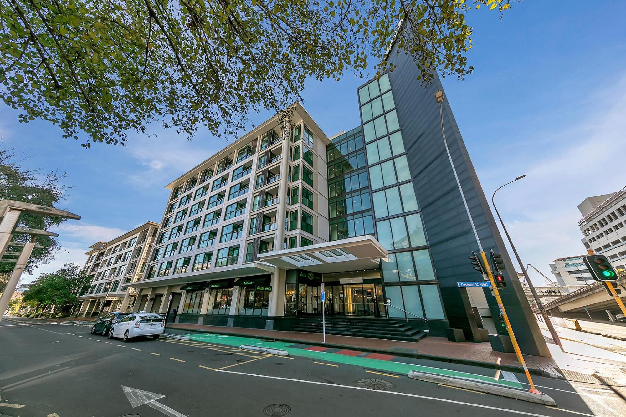 Sophisticated Spacious Apt W Stunning Harbour View Auckland Exterior photo